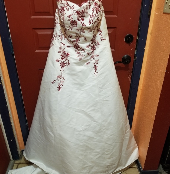 David's bridal strapless sz 16 wedding dress - Picture 1 of 4